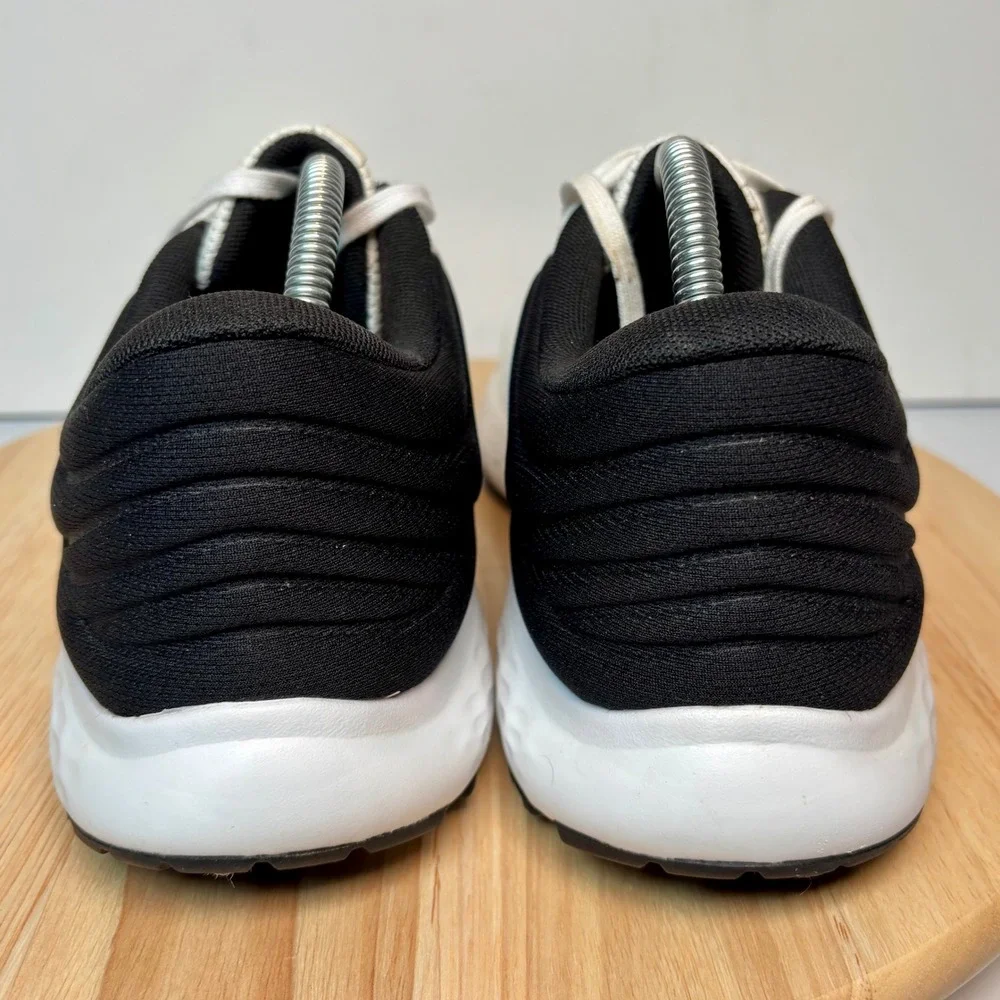 New Balance 520 v7 Mens White Black Running Shoes M520CW7 Size 11